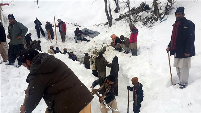 Pakistan hit by cold weather, over 100 die