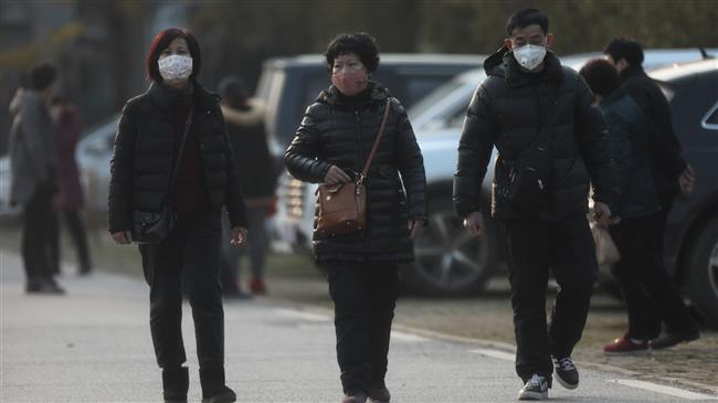 China confirms new coronavirus contagious between humans