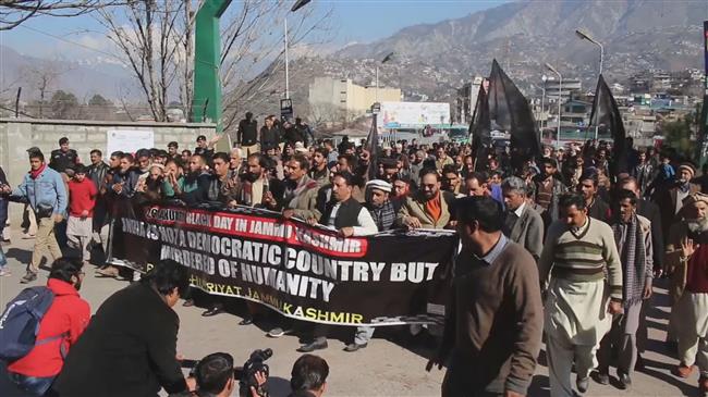 Pakistanis, Kashmiris observe 'Black Day' against India