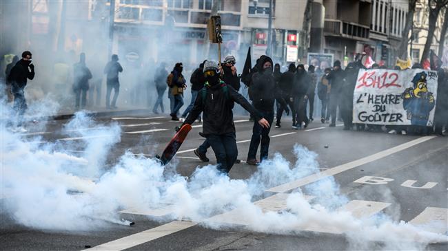 France: Clashes in latest round of anti-pension reforms strike 