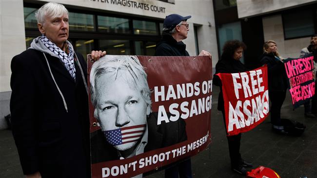 Trump offered Assange pardon to cover up Russia alleged hacking