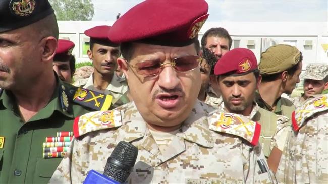 Pro-Hadi Yemeni military chief escapes bombing unharmed