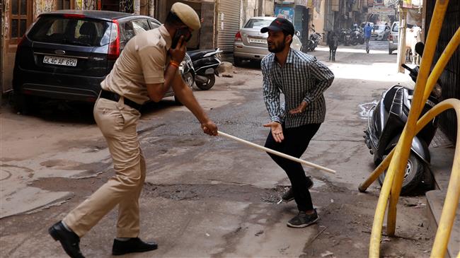 Indian police use violent measures to punish lockdown offenders