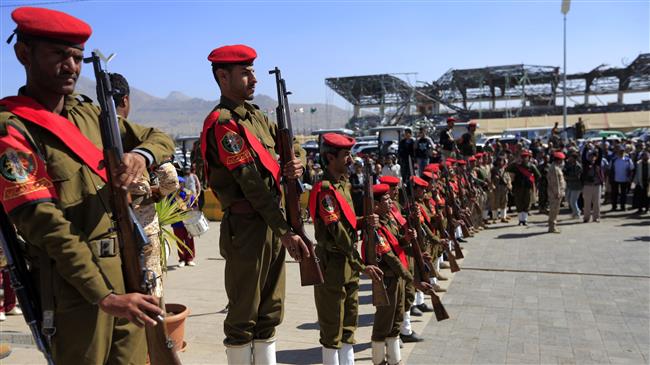Yemeni forces wrest control of military base from Hadi loyalists
