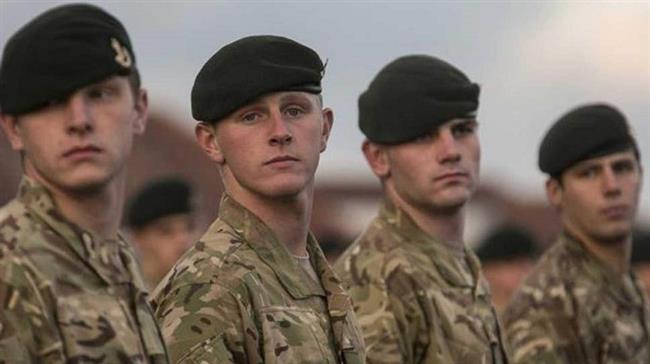 British army recruiting 'illiterates' 