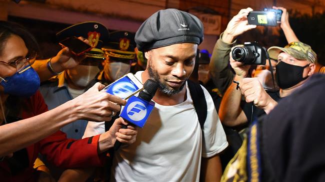Ronaldinho swaps prison for 'hotel arrest'