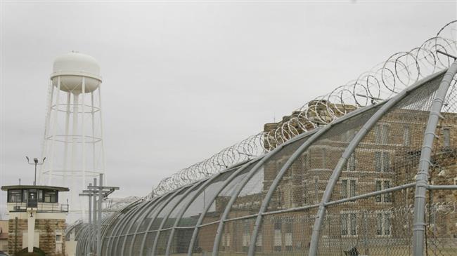 US prison attacks inmates demanding COVID-19 protection 