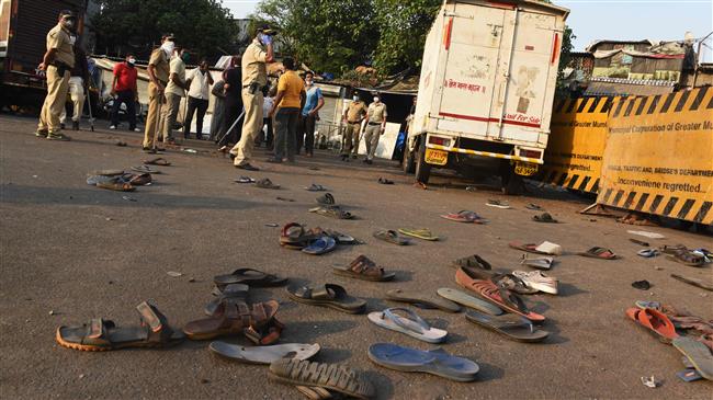 Coronavirus lockdowns push India, Pakistan to lift some curbs