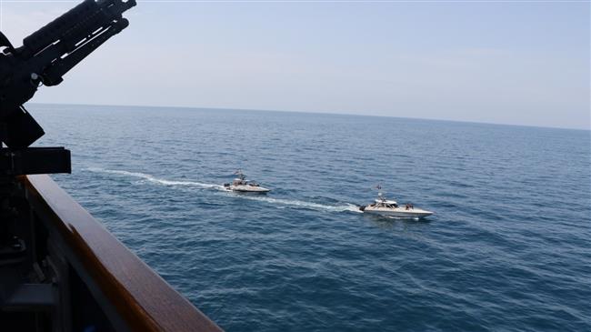 Video: IRGC Navy warns off US warships in Persian Gulf