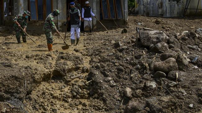 In Indonesia, rescue job underway in wake of deadly flash floods