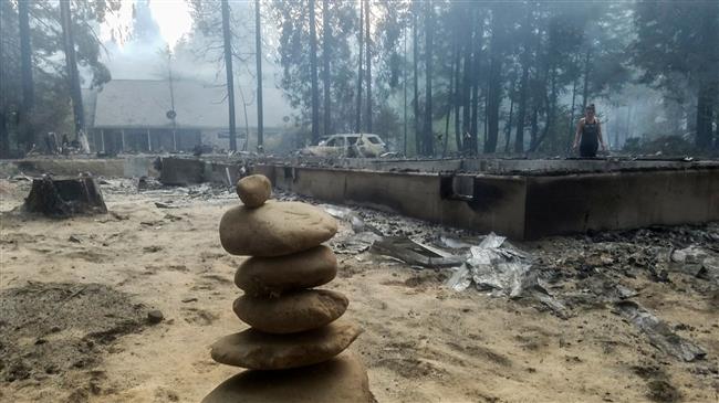 Oregon fires destroy five towns, governor says many deaths feared