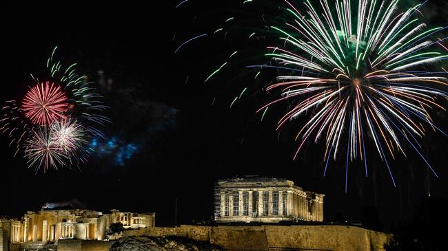 Fireworks light up night sky over Acropolis to ring in 2021