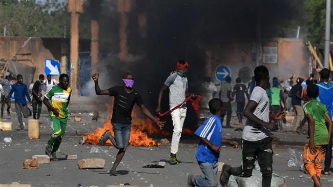 Protests in Niger as opposition leader claims election win