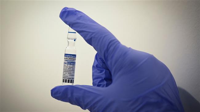 Russia mocks France for failure to make COVID vaccine
