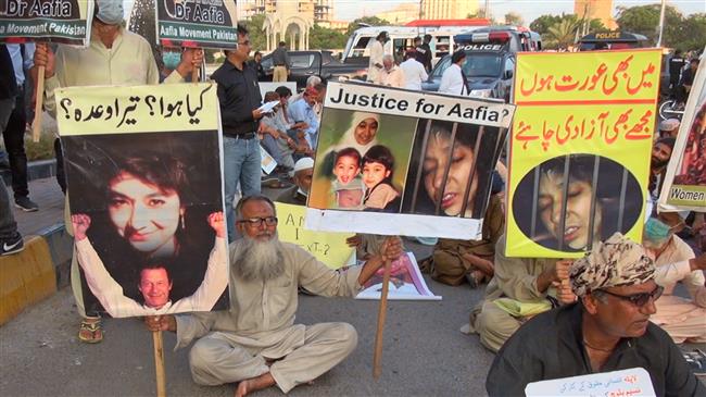 Pakistanis mark Intl. Day of Enforced Disappearances